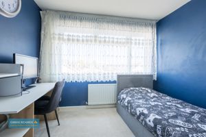 Bedroom- click for photo gallery